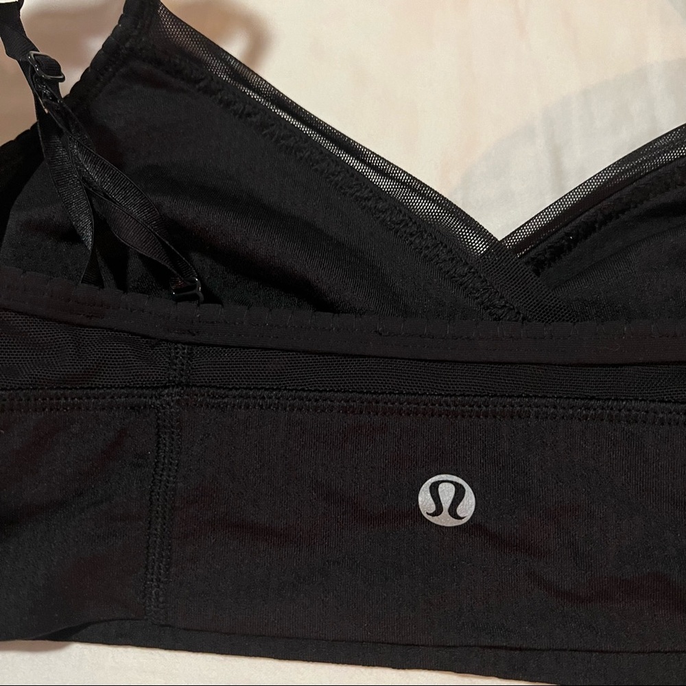 Lululemon size 6 bra